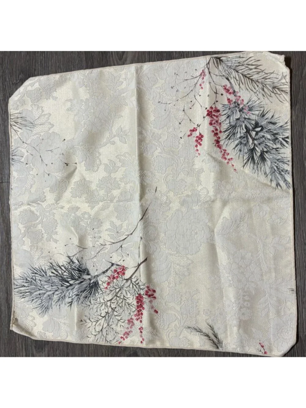 Set of 8 Wilton Court Designs Winter Pine Berries Blend Napkins 19 X 19 Holiday